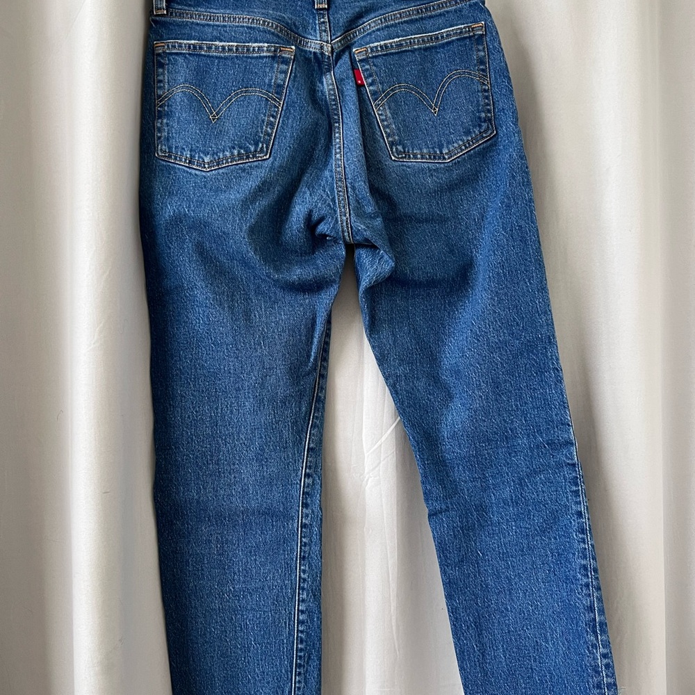 Levi's Blue 501 button fly Rare R Tag - Picture 6 of 7